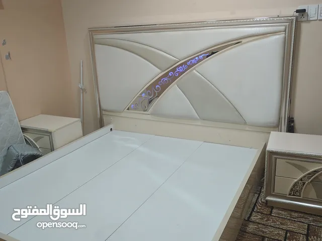 سرير نفرين و 2 كومدينا