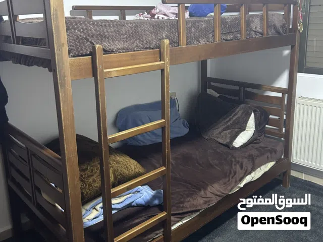 تخت طابقان خشب زان مع فرشه واحده قابل للتفاوض