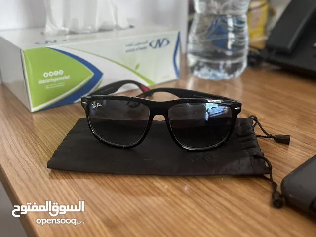 للبيع نظاره ماركه ريبان اصليه استعمال خفيف جدا الله يبارك لصاحب النصيب