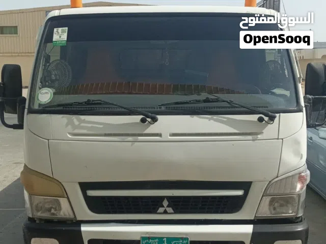 2015 Mitsubishi Canter