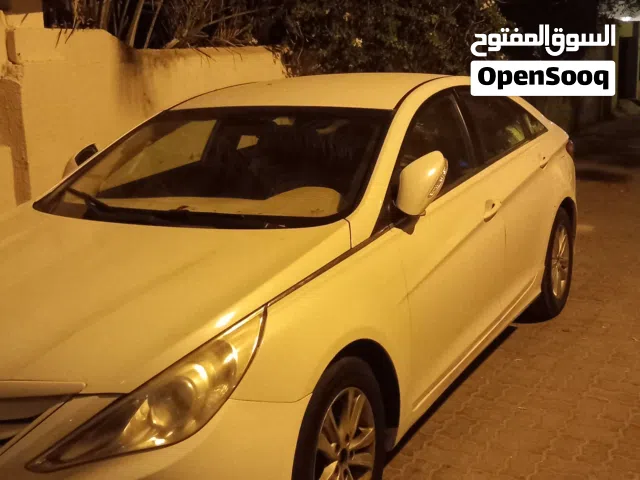 2011 Hyundai Sonata Sedan with Original Paint and Full Features for Sale