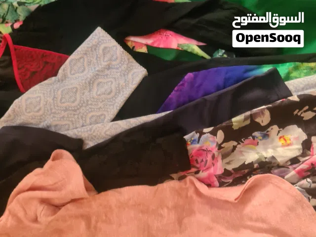 ملابس فساتين وفي بجايم مغتلفات القياسات