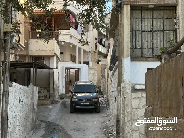 268 m2 More than 6 bedrooms Apartments for Sale in Zarqa Al Hawooz