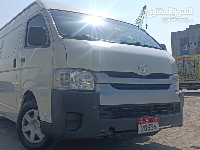 Used Toyota Hiace in Abu Dhabi