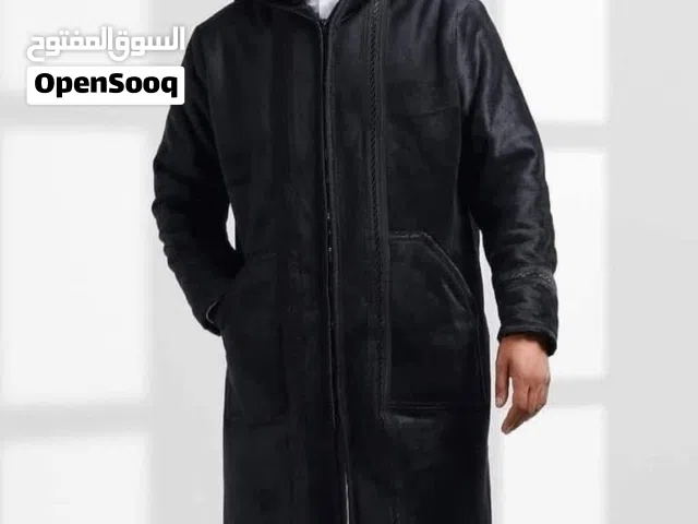 فروات رجالي المغربية الاصلية بتجمع بين الدفى و الشكل المرتب بتطريزها المميز و خامتها الفخمة