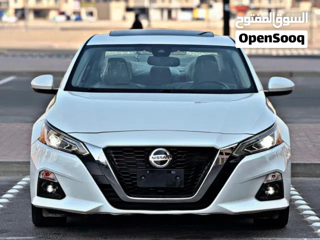 Used Nissan Altima in Sharjah