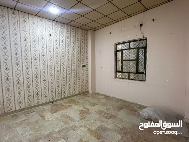 شقة مكتبية ارضية للايجار في منطقة حي صنعاء