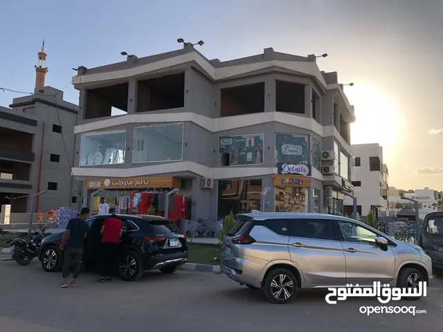 مول تجارى بدخل سنوى كبير فرصة كبيرة للاستثمار
