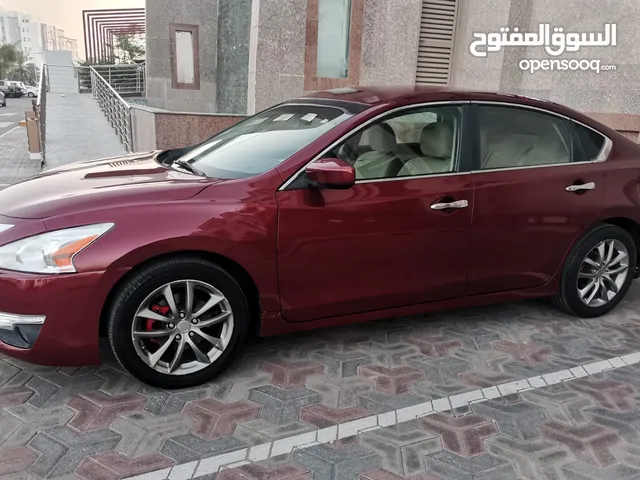 Nissan Altima 2015 in Muscat