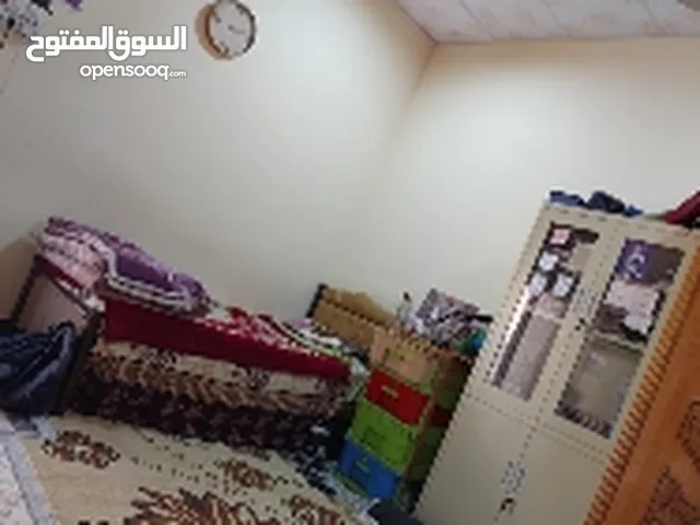200 m2 5 Bedrooms Townhouse for Sale in Basra Al-Abelah