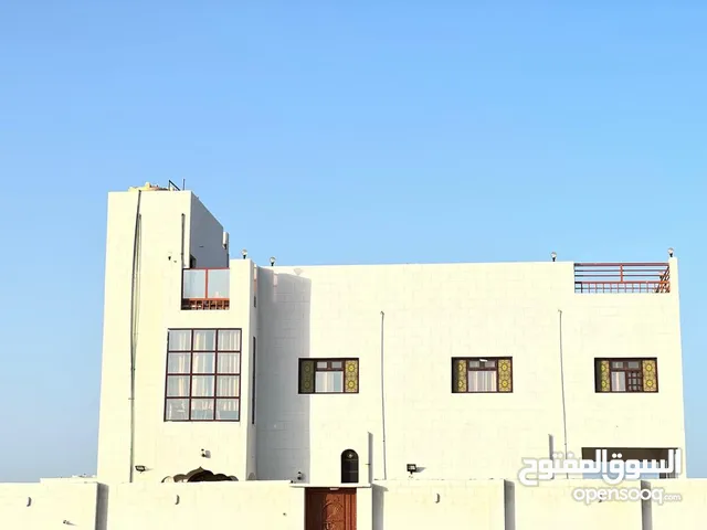 5 Bedrooms Chalet for Rent in Al Sharqiya Ja'alan Bani Bu Ali