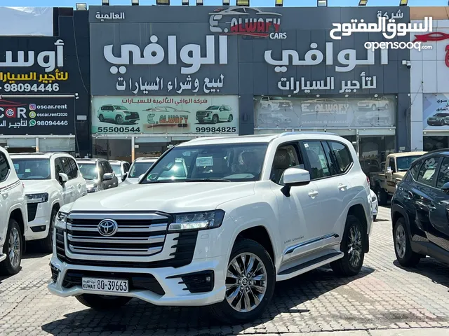 New Toyota Land Cruiser in Mubarak Al-Kabeer