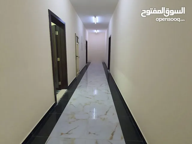 500m2 3 Bedrooms Apartments for Rent in Al Ain Ni'mah