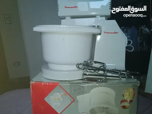عجانه مولنيكس