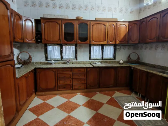 150 m2 3 Bedrooms Apartments for Rent in Tripoli Mizran St