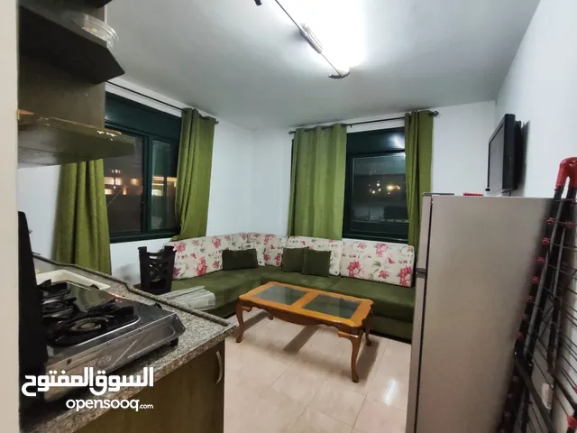 استوديو مفروش راقي للإيجار – عين مصباح قرب بنك فلسطين المركزي