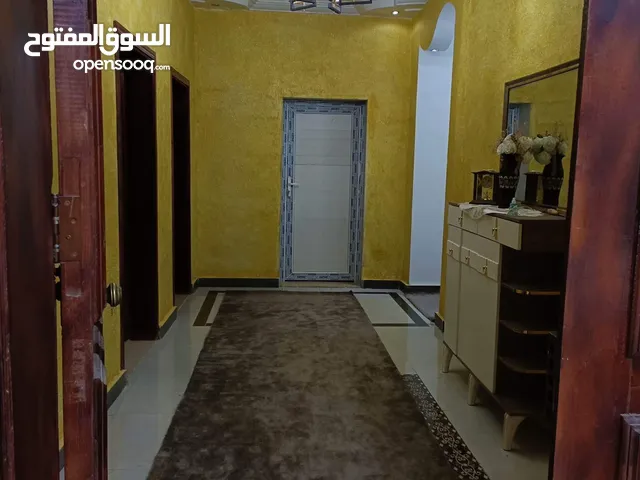 215 m2 More than 6 bedrooms Townhouse for Sale in Tripoli Tajura