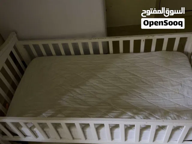 سرير اطفال