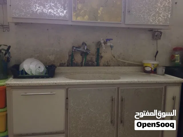 كاونتر بلون البيجي تفصال وليس سوكي
