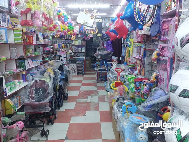 مكتبة للبيع - جبل النزهة