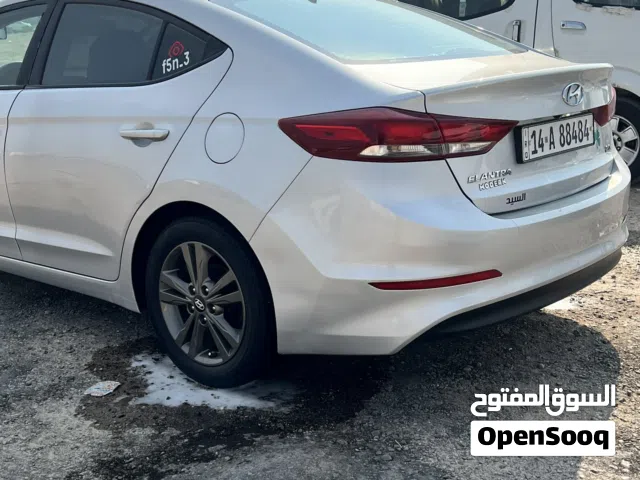 2017 هيونداي النترا SE