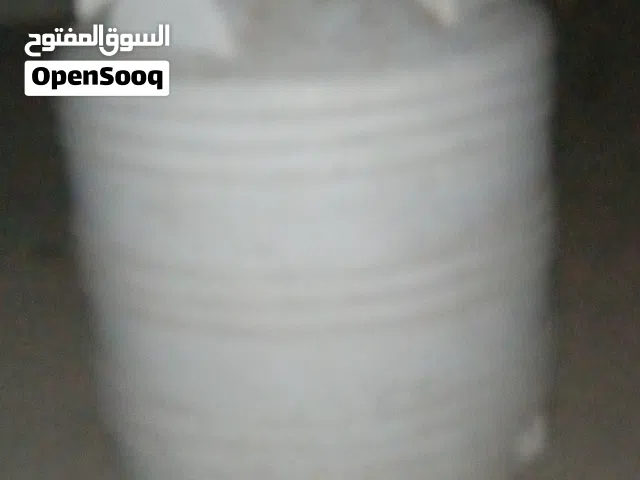 للبيع خزان سعة الف لتر مستخدم شبه جديد
