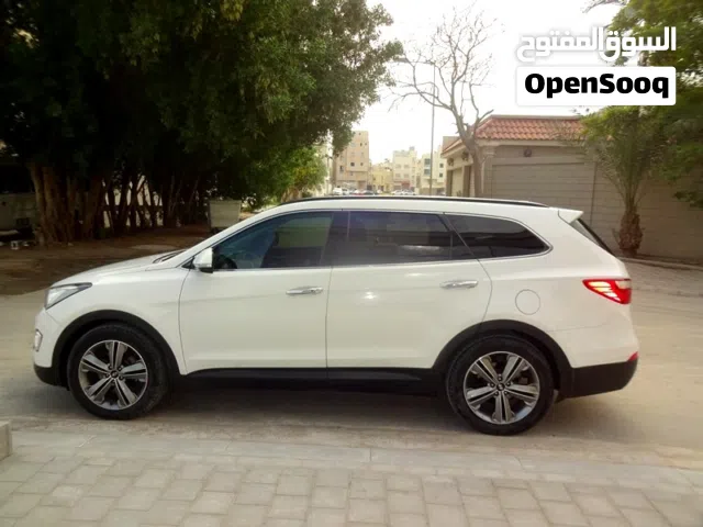 HYUNDAI SANTA FE 3.3 L V6 # ZERO ACCIDENTS# 7 SEATER SUV WITH PANORAMIC ROOF # WELL MAINTAINED # URG