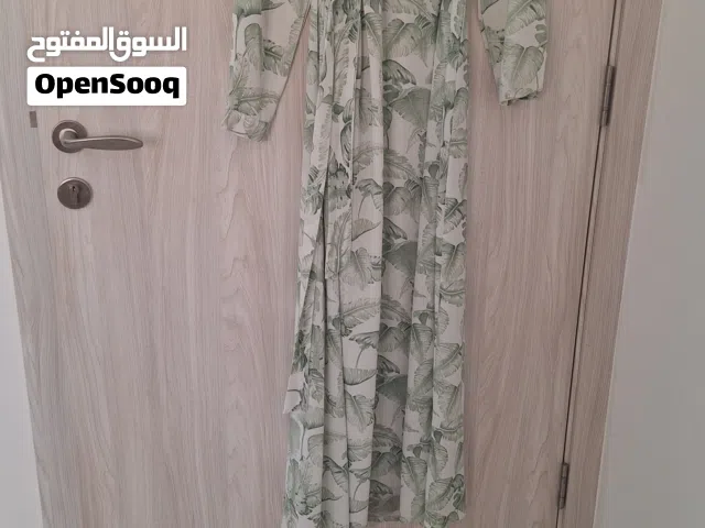 فساتين صيفيه بالوان مختلفه ومقاسات مختلفه