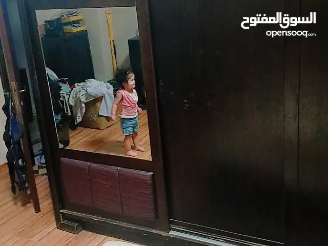 اثاث بيت للبيع مكون غرفة جلوس وغرفة ضيوف وغرف نوم شباب وغرفة ماستر