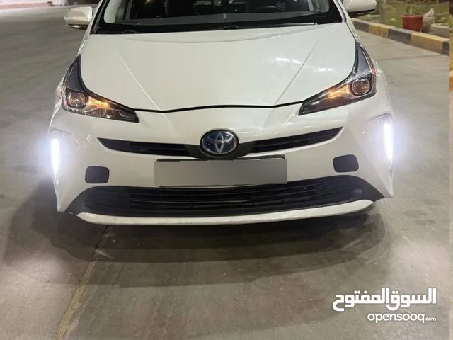 تفاصيل السياره