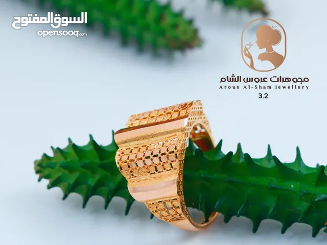 نادرون كمن يستمر جمالهم حتى النهاية كجمال مجوهراتنا