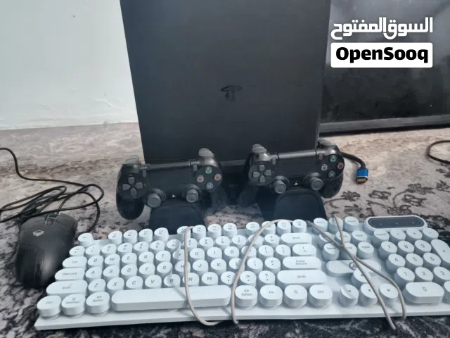 بلايستيشن 4 سلم نضيف جدا  الوصف مهم