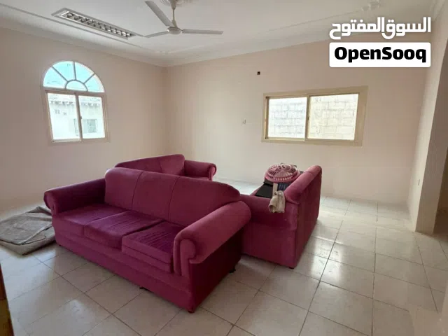 500 m2 5 Bedrooms Villa for Rent in Central Governorate Jid Ali