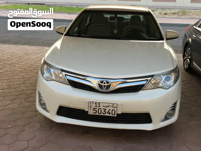 2014 تويوتا كامري GL