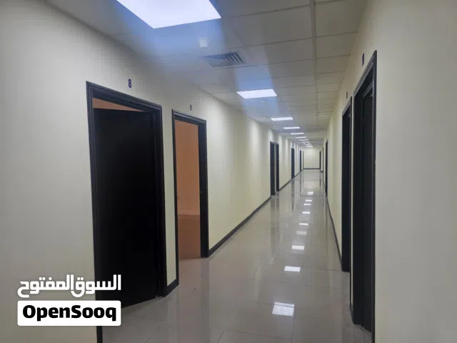 مكاتب للإيجار