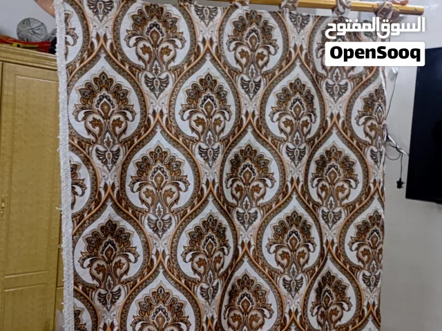 ثلاث قطع ستائر للبيع