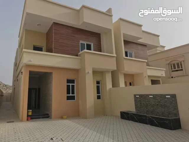 394m2 More than 6 bedrooms Villa for Sale in Muscat Amerat