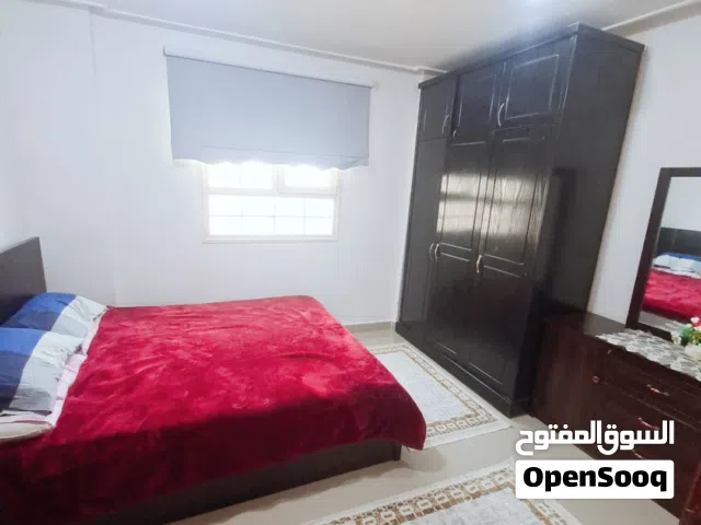 شقه للايجار المؤقت من 28/6الي 9/1 ...المنقف ...غرفتين وصاله حمامين