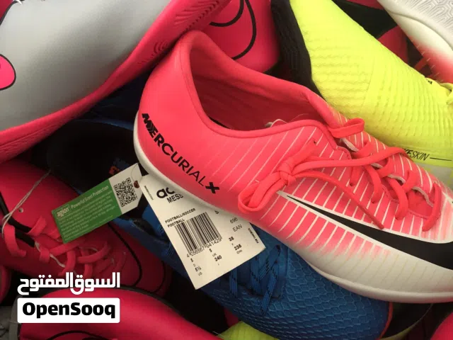 Girls Athletic Shoes in Dubai