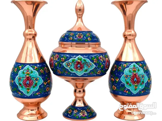 طقم فاخر من الشوكولاتة والزهريات النحاسية بالمينا – فن يدوي أصيل من إيران