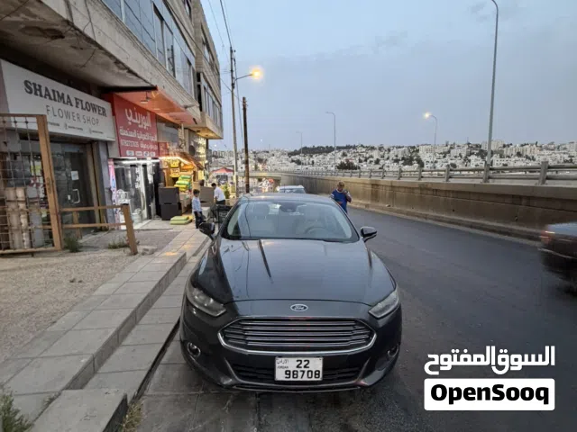 2016 فورد فيوجن SE