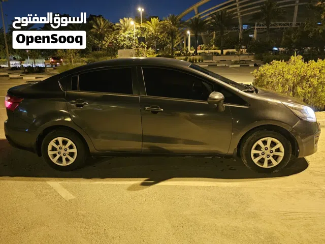 2014 كيا ريو Standard