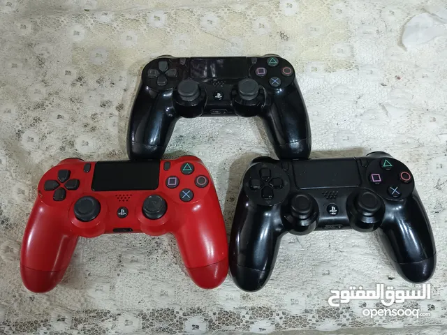 للبيع أدين بلايستيشن فور اصلي اصلي