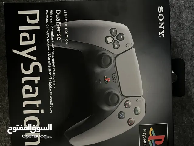 يد سوني 5 نسخة محدوده 30 عام