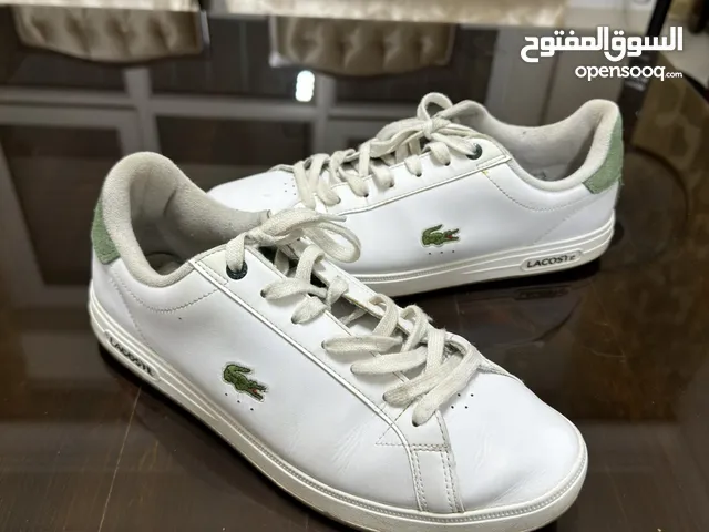 حذاء Lacoste بحالة جيدة جدا نمرة 42.5