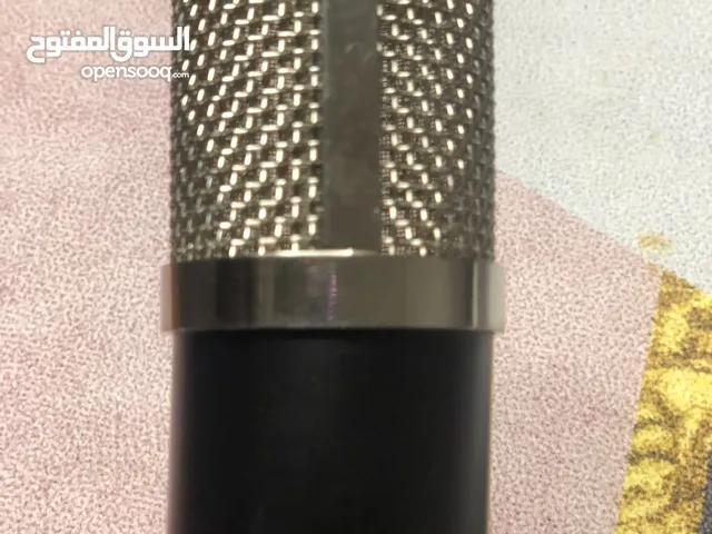 ميكرفون من غير الوصلة