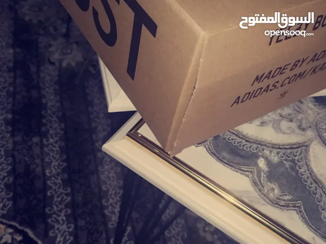 احذية yeezy كوبي ماستر