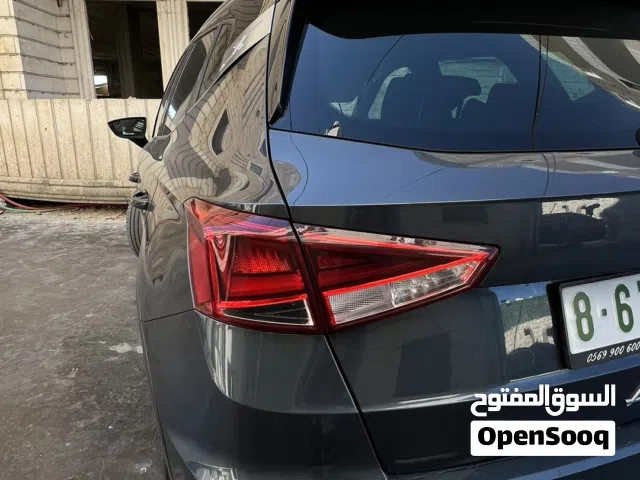 Used Seat Arona in Hebron