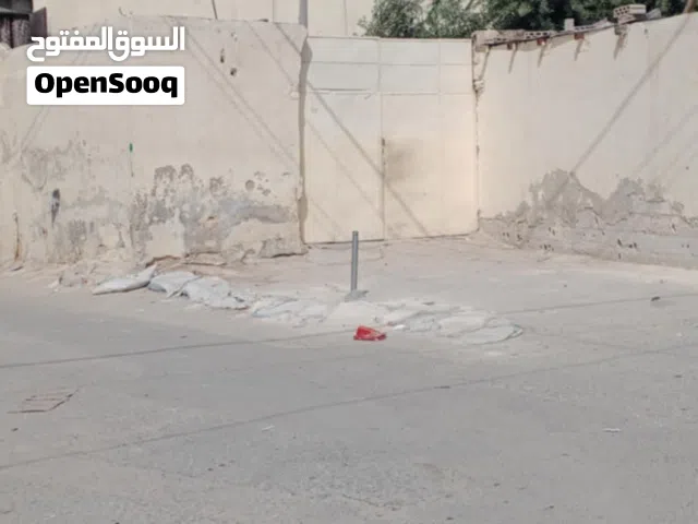 البيت 3طوابق قابل للبدل والتفاوض/مخيم حطين قرب مسجد أسامة بن زيد