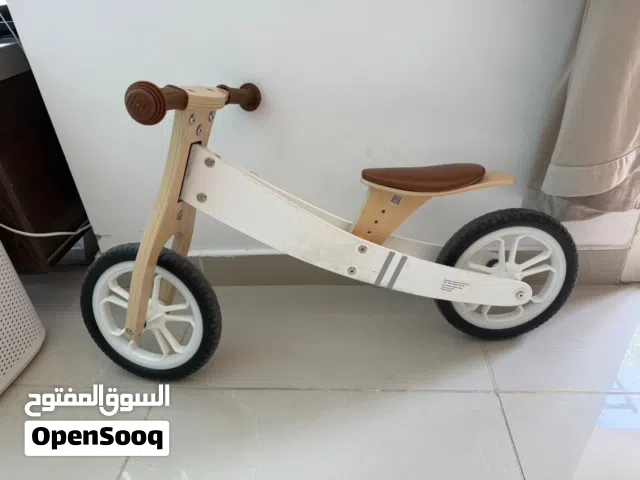 tricycle that turns into balace bike,good as new
